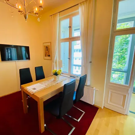 Schlossbauer - Ferienwohnung 12 *