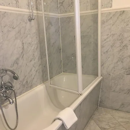 Schlossbauer - Ferienwohnung 12 * Ostseebad Heringsdorf